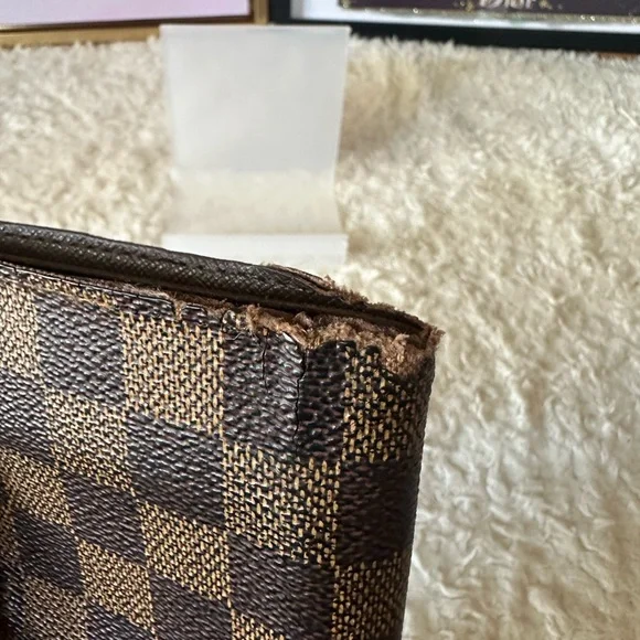 Louis Vuitton Damier Ebene Men’s bifold Wallet - Picture 4 of 12